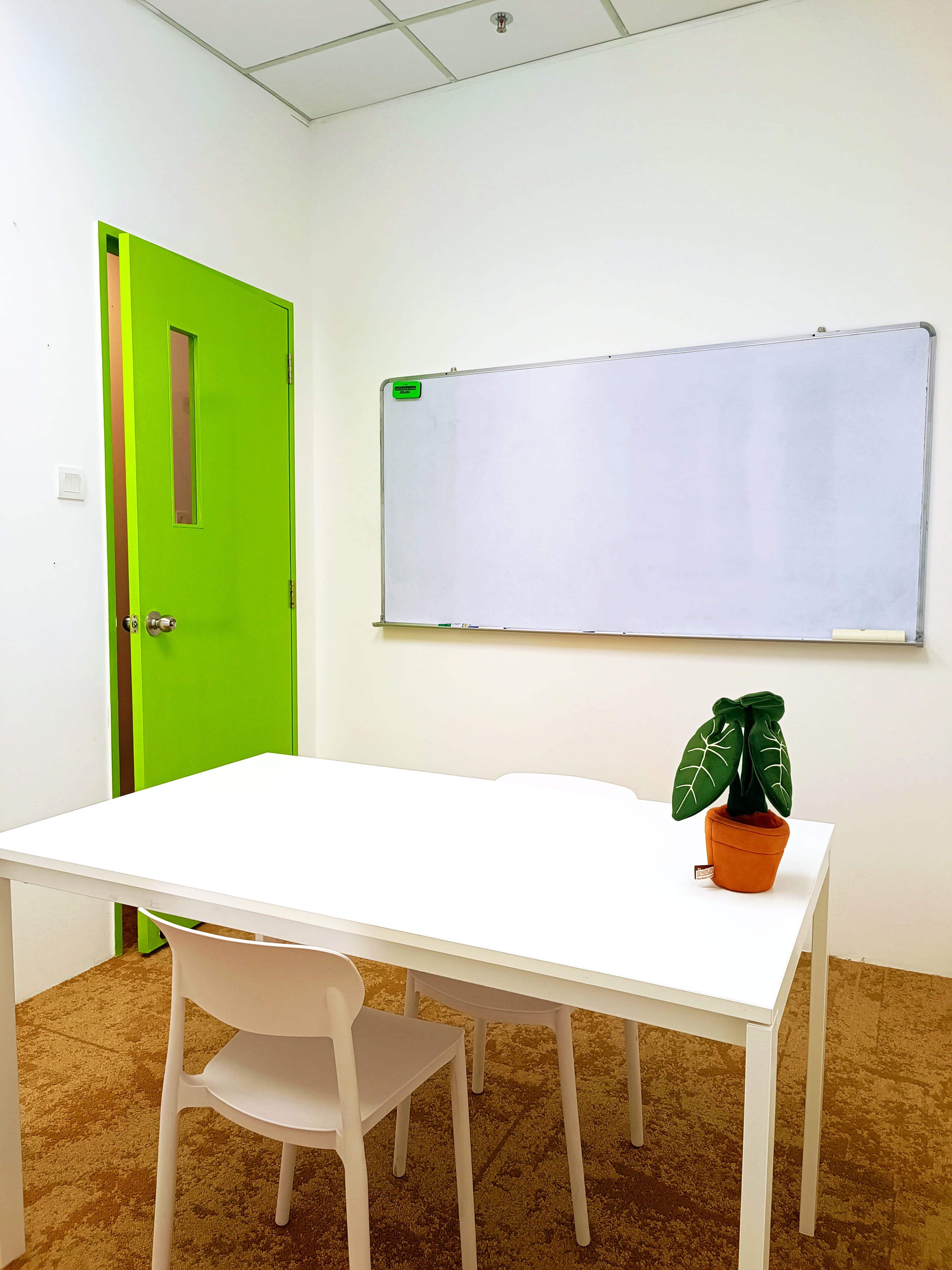 LOGOS Tuition classroom 2